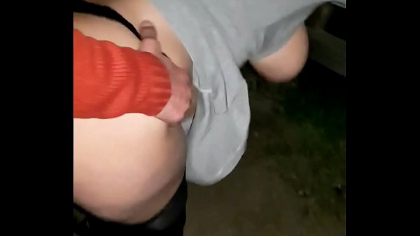 Dogging – 3 hombres maduros tocan y se follan a mi mujer delante de mí. Únete a nuestro club de fans